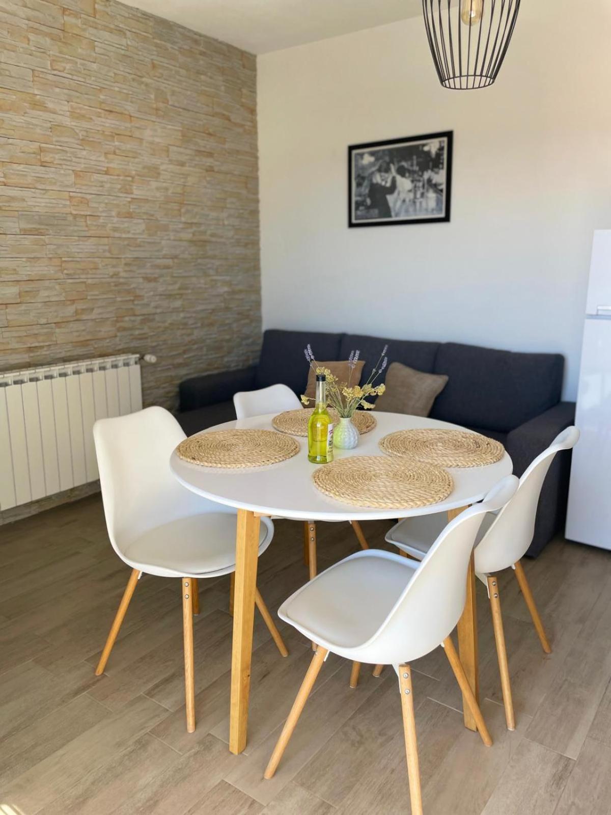 בטינה Apartments Nada מראה חיצוני תמונה