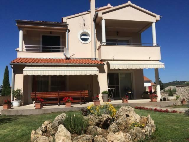 בטינה Apartments Nada מראה חיצוני תמונה